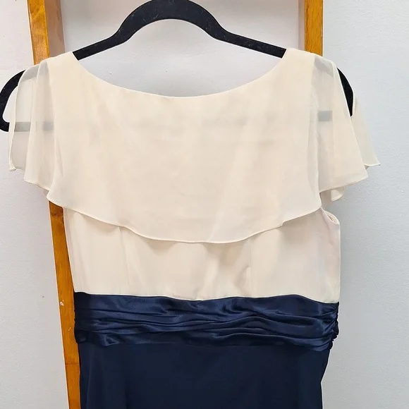 Liz Claiborne Tulip Dress Off White and Navy Blue Size 10 - Picture 7 of 16